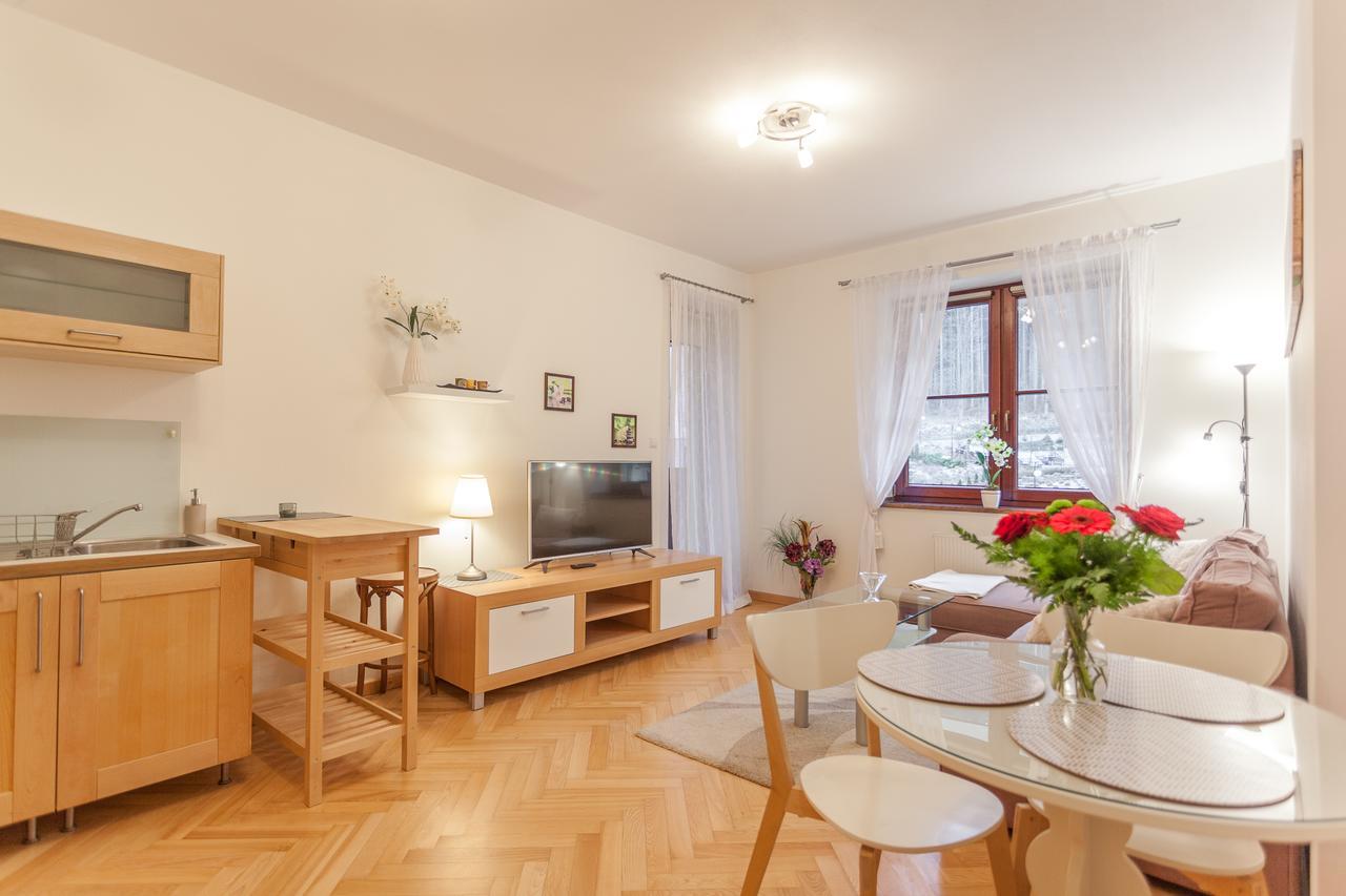 Appartement Parkowa Polana Myweek à Polanica-Zdrój Extérieur photo